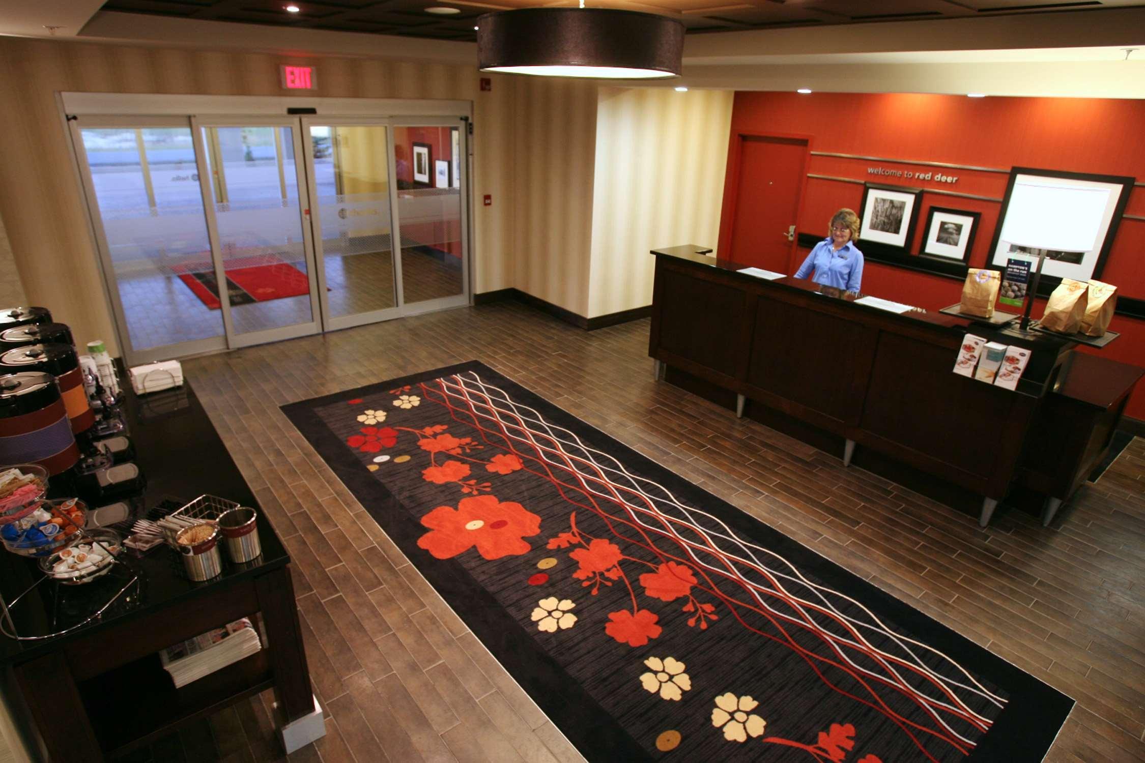 Hampton Inn & Suites Red Deer Penhold Interior foto