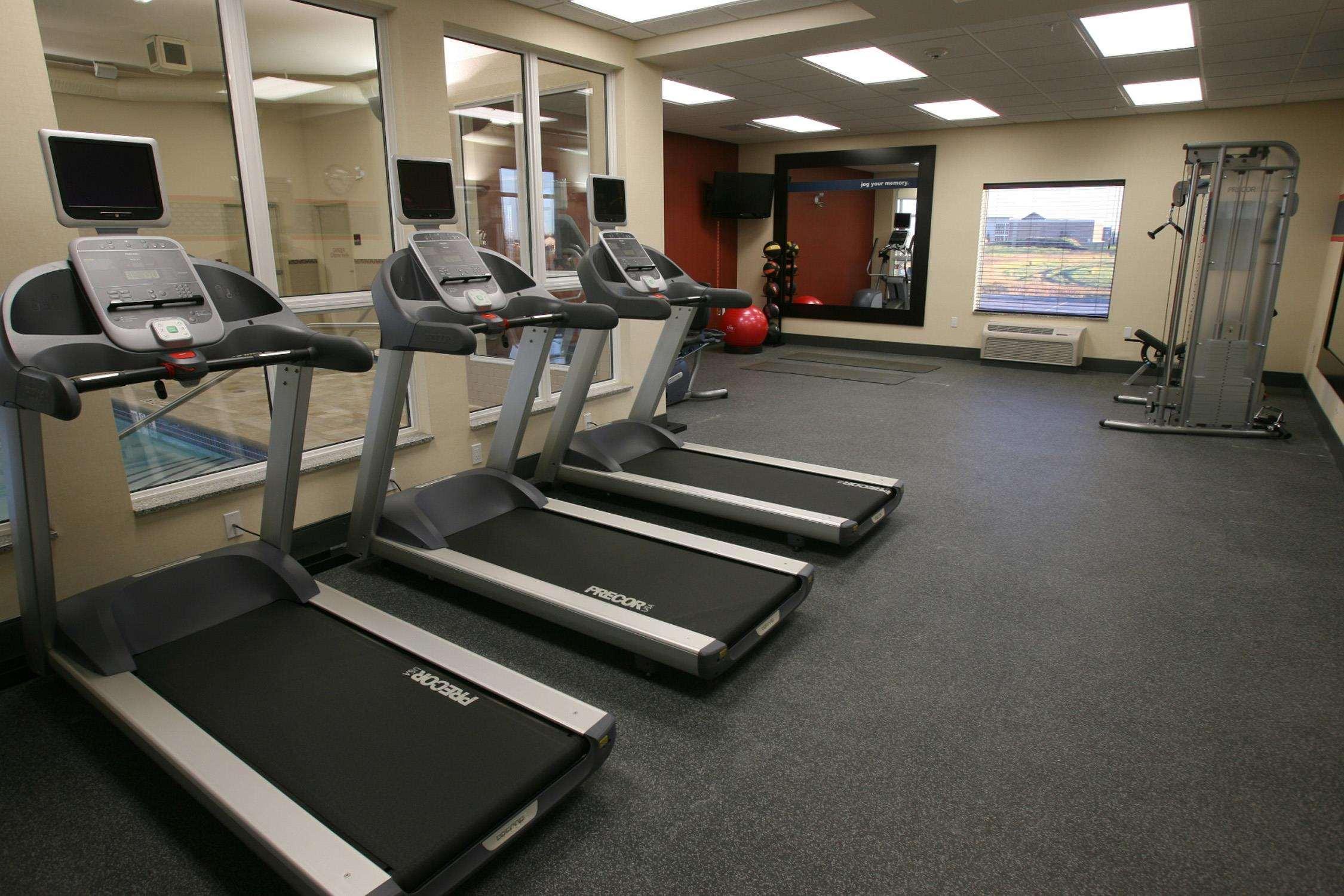 Hampton Inn & Suites Red Deer Penhold Fasilitas foto